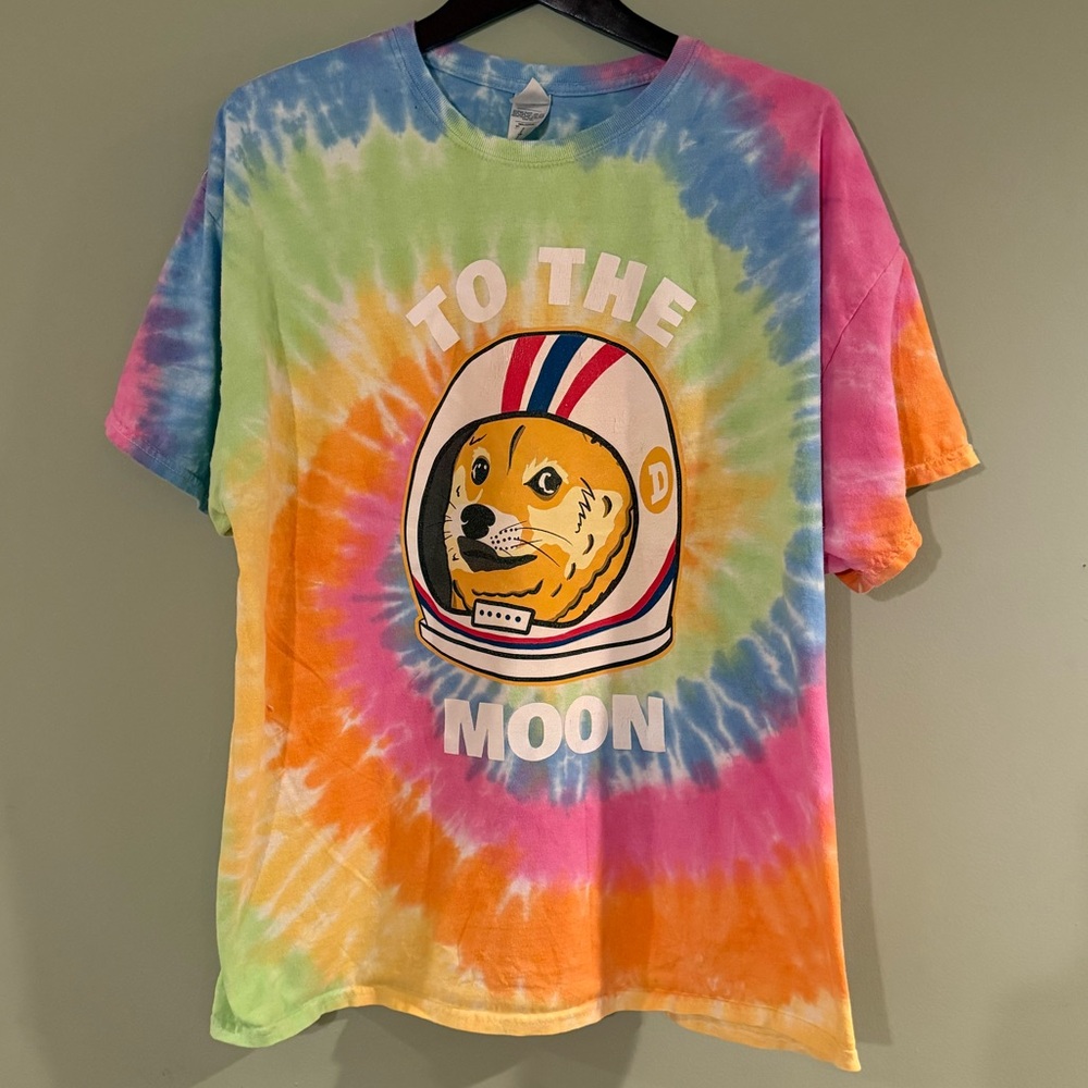 🐶🚀 Doge “To The Moon” Tie-Dye T-Shirt – 2XL – Barstool Sports